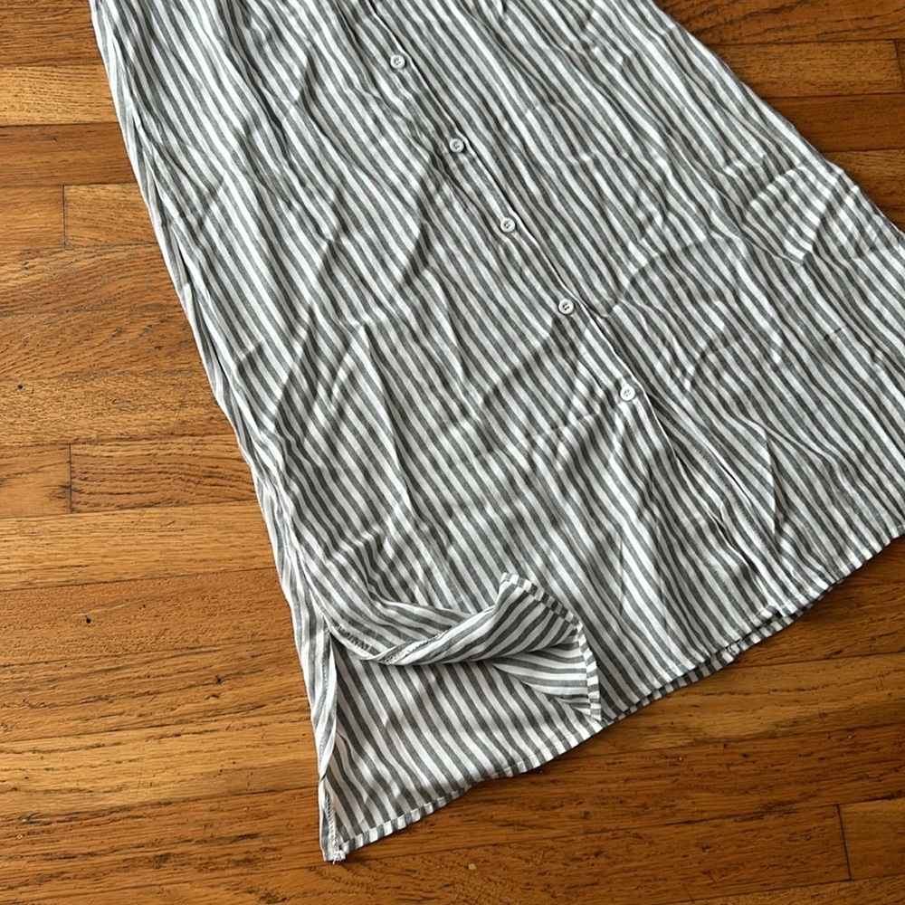 NWT SUCREFAS Striped Button Down Midi Gray and White Dress Size Large - Picture 10 of 14